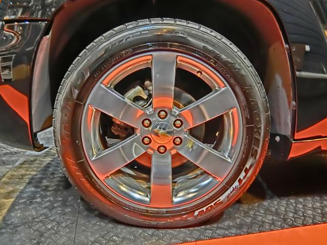 シボレートレイルブレイザー ＳＳ　２００９年最終モデル　新車並行　実走行　ＬＳ２　６リッター　Ｖ８　３９５ＰＳ－５５．３Ｋｇ－ｍ　サンルーフ　専用２０インチアルミ　ディスプレイオーディオ　Ｂカメラ　ＥＴＣ　ドラレコ（14枚目）