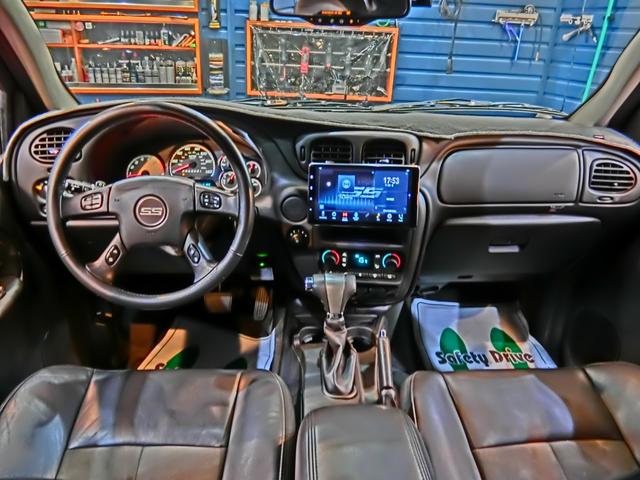 シボレートレイルブレイザー ＳＳ　２００９年最終モデル　新車並行　実走行　ＬＳ２　６リッター　Ｖ８　３９５ＰＳ－５５．３Ｋｇ－ｍ　サンルーフ　専用２０インチアルミ　ディスプレイオーディオ　Ｂカメラ　ＥＴＣ　ドラレコ（15枚目）