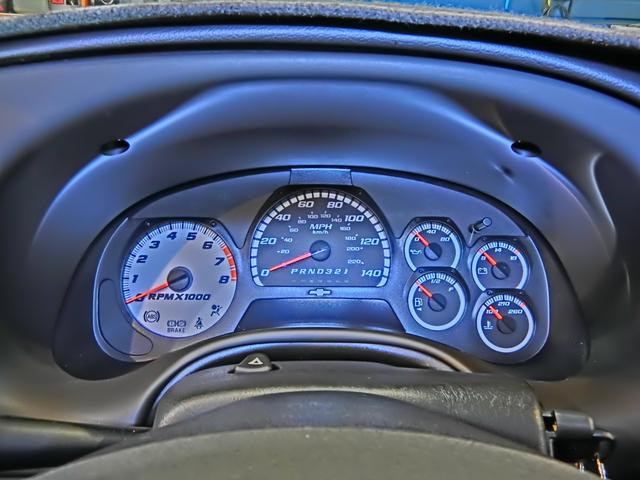 シボレートレイルブレイザー ＳＳ　２００９年最終モデル　新車並行　実走行　ＬＳ２　６リッター　Ｖ８　３９５ＰＳ－５５．３Ｋｇ－ｍ　サンルーフ　専用２０インチアルミ　ディスプレイオーディオ　Ｂカメラ　ＥＴＣ　ドラレコ（16枚目）