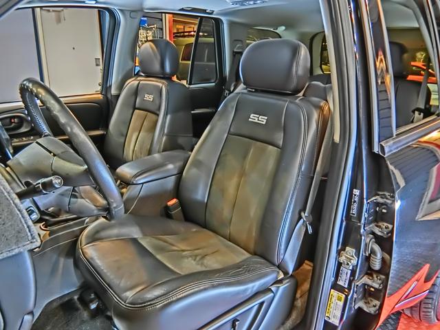 シボレートレイルブレイザー ＳＳ　２００９年最終モデル　新車並行　実走行　ＬＳ２　６リッター　Ｖ８　３９５ＰＳ－５５．３Ｋｇ－ｍ　サンルーフ　専用２０インチアルミ　ディスプレイオーディオ　Ｂカメラ　ＥＴＣ　ドラレコ（17枚目）