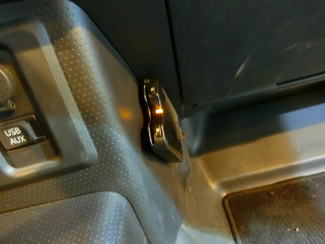 FJクルーザー トレイルチームスペシャルエディション 2011年モデル 新車並行 実走行 CARFAX有(23枚目)