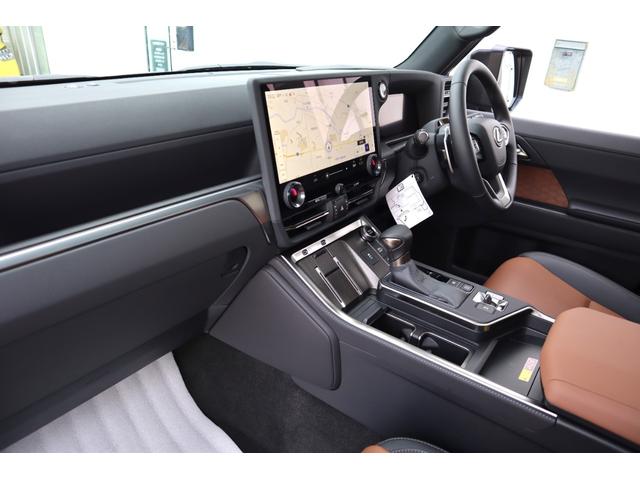 ＧＸ ＧＸ５５０　バージョンＬ　マークレビンソンプレミアムサウンド／パノラマルーフ／デジタルインナーミラー／モデリスタエアロパーツセット／モデリスタリアスポイラー／ドライブレコーダー前後／ＨＤＭＩ入力端子／ナンバーフレームセット（22枚目）