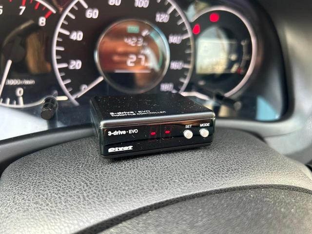 ニスモ　メモリーナビ　フルセグ　スマートキー　ＬＥＤヘッドライト　ＤＶＤ再生　Ｂｌｕｅｔｏｏｔｈ　ＵＳＢ　ＡＵＸ　純正アルミ　ＥＴＣ(37枚目)