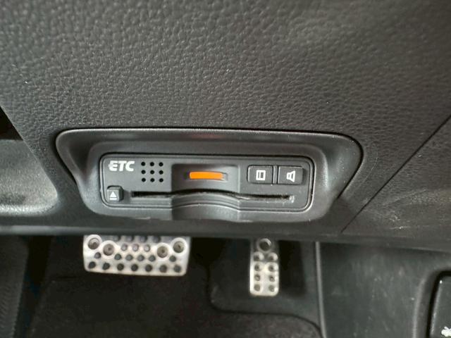ＣＲ－Ｚ αブラックレーベル　ＨＤＤナビ　リアカメラ　地デジＴＶ　スマートキー　ＨＩＤヘッドライト　革シート　ローダウン　クルーズコントロール　ＵＳＢ　純正アルミ　ＥＴＣ（28枚目）
