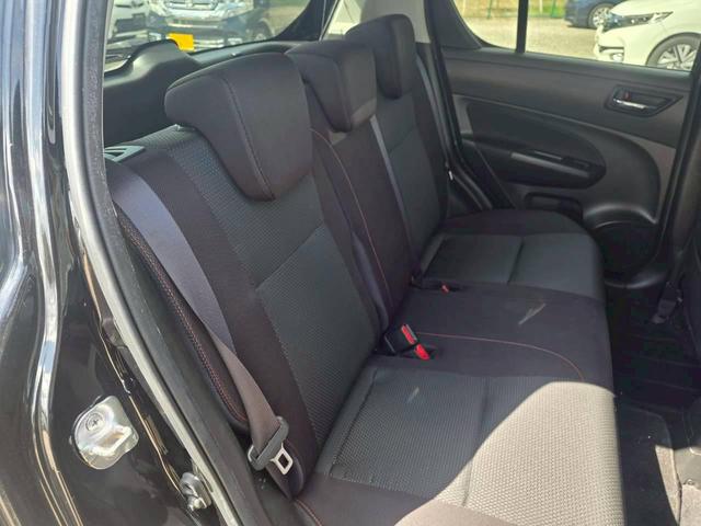 スイフトスポーツ ベースグレード　メモリーナビ　リアカメラ　フルセグＴＶ　スマートキー　ＨＩＤヘッドライト　パドルシフト　クルコン　Ｂｌｕｅｔｏｏｔｈ　ＵＳＢ　純正１７インチアルミ　ＥＴＣ（46枚目）