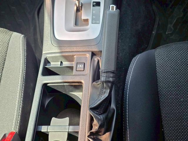 ＸＶ ２．０ｉ－Ｌ　アイサイト　４ＷＤ　ＳＤナビ　リアカメラ　フルセグ　スマートキー　ＨＩＤヘッドライト　衝突軽減ブレーキ　クルコン　Ｂｌｕｅｔｏｏｔｈ　ＵＳＢ　純正１７インチアルミ　ＥＴＣ（31枚目）