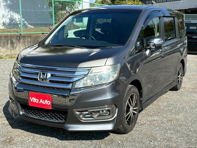 ステップワゴンスパーダ Ｚ　クールスピリット　メモリーナビ　フルセグＴＶ　リアカメラ　フリップダウンモニター　スマートキー　ＨＩＤヘッドライト　両側パワスラ　クルコン　社外１６インチアルミ　ＥＴＣ（6枚目）