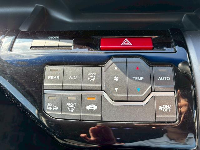 ステップワゴンスパーダ Ｚ　クールスピリット　メモリーナビ　フルセグＴＶ　リアカメラ　フリップダウンモニター　スマートキー　ＨＩＤヘッドライト　両側パワスラ　クルコン　社外１６インチアルミ　ＥＴＣ（25枚目）