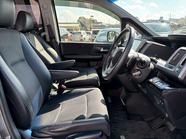 ステップワゴンスパーダ Ｚ　クールスピリット　メモリーナビ　フルセグＴＶ　リアカメラ　フリップダウンモニター　スマートキー　ＨＩＤヘッドライト　両側パワスラ　クルコン　社外１６インチアルミ　ＥＴＣ（34枚目）