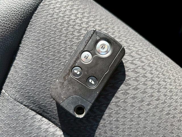 ステップワゴンスパーダ Ｚ　クールスピリット　メモリーナビ　フルセグＴＶ　リアカメラ　フリップダウンモニター　スマートキー　ＨＩＤヘッドライト　両側パワスラ　クルコン　社外１６インチアルミ　ＥＴＣ（36枚目）