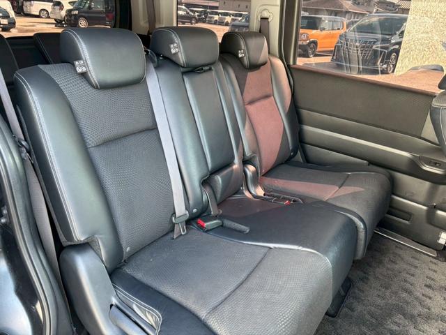 ステップワゴンスパーダ Ｚ　クールスピリット　メモリーナビ　フルセグＴＶ　リアカメラ　フリップダウンモニター　スマートキー　ＨＩＤヘッドライト　両側パワスラ　クルコン　社外１６インチアルミ　ＥＴＣ（41枚目）