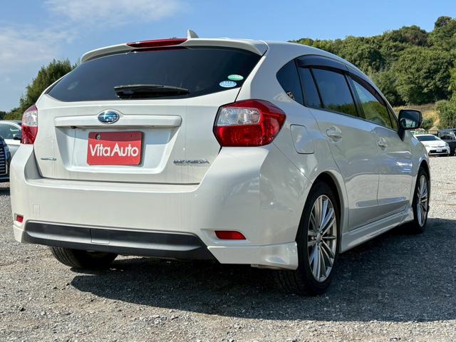 インプレッサスポーツ ２．０ｉ－Ｓアイサイト　４ＷＤ　ＳＤナビ　フルセグＴＶ　リアカメラ　スマートキー　ＨＩＤヘッドライト　衝突軽減ブレーキ　クルコン　純正１７インチアルミ　ＥＴＣ（12枚目）