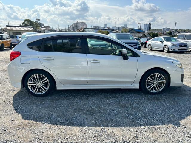 インプレッサスポーツ ２．０ｉ－Ｓアイサイト　４ＷＤ　ＳＤナビ　フルセグＴＶ　リアカメラ　スマートキー　ＨＩＤヘッドライト　衝突軽減ブレーキ　クルコン　純正１７インチアルミ　ＥＴＣ（17枚目）