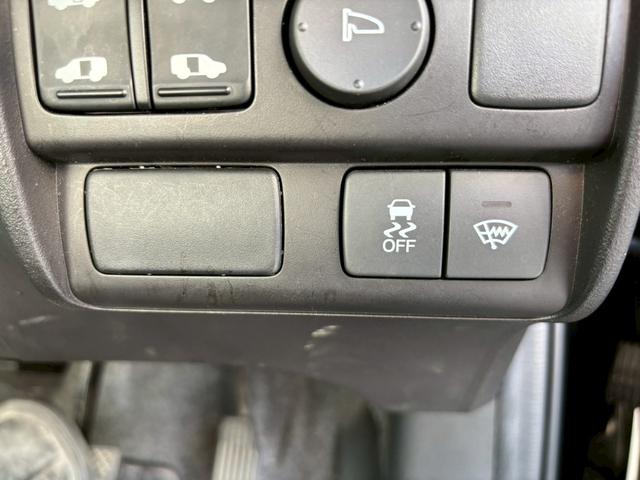 フリードハイブリッド ジャストセレクション　メモリーナビ　フルセグＴＶ　リアカメラ　スマートキー　ＨＩＤヘッドライト　両側パワスラ　Ｂｌｕｅｔｏｏｔｈ　クルコン　純正１５インチアルミ　ＥＴＣ（32枚目）