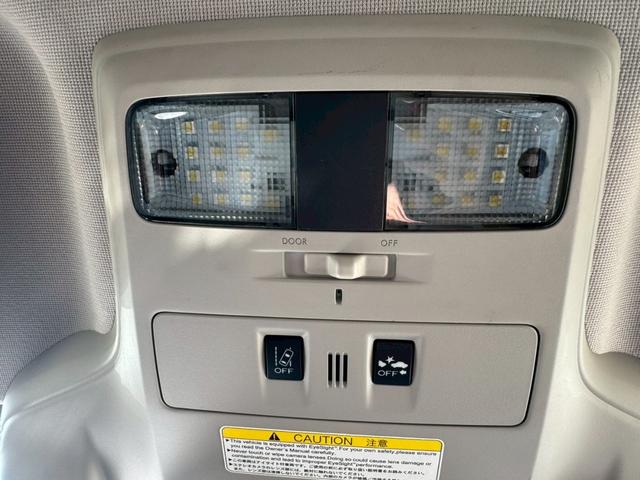 レヴォーグ 1.6GTアイサイト 4WD SDナビ フルセグTV リアカメラ スマートキー LEDヘッドライト 衝突軽減ブレーキ 前後ドラレコ Bluetooth クルコン 社外17インチアルミ ETC(30枚目)