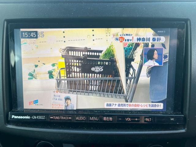 スイフトスポーツ ベースグレード SDナビ フルセグTV スマートキー HIDヘッドライト 前後ドラレコ Bluetooth クルコン 純正17インチアルミ ETC(30枚目)