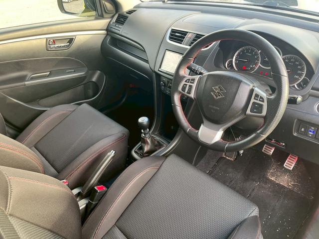 スイフトスポーツ ベースグレード SDナビ フルセグTV スマートキー HIDヘッドライト 前後ドラレコ Bluetooth クルコン 純正17インチアルミ ETC(36枚目)