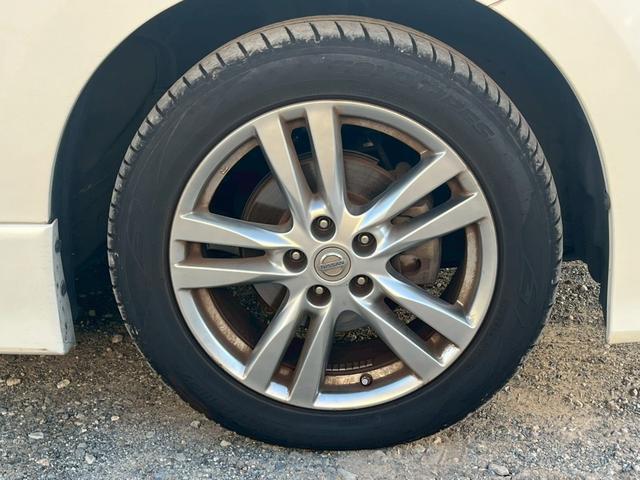 エルグランド 250ハイウェイスター SDナビ フルセグTV リアカメラ フリップダウンモニター スマートキー HIDヘッドライト 片側パワスラ Bluetooth 純正18インチアルミ ETC(17枚目)