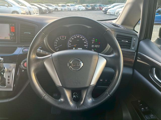 エルグランド 250ハイウェイスター SDナビ フルセグTV リアカメラ フリップダウンモニター スマートキー HIDヘッドライト 片側パワスラ Bluetooth 純正18インチアルミ ETC(19枚目)