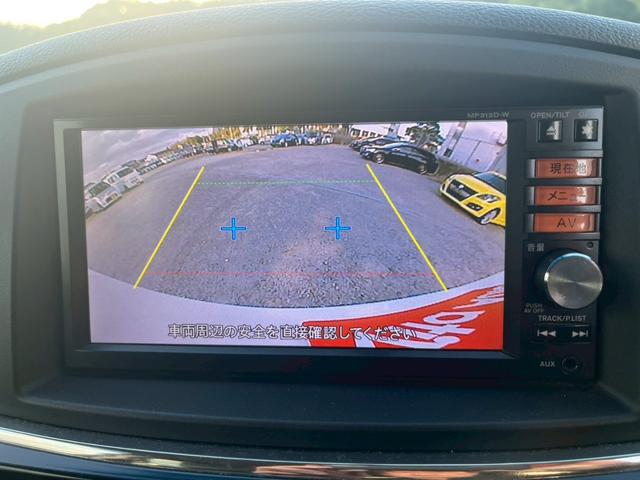 エルグランド 250ハイウェイスター SDナビ フルセグTV リアカメラ フリップダウンモニター スマートキー HIDヘッドライト 片側パワスラ Bluetooth 純正18インチアルミ ETC(26枚目)