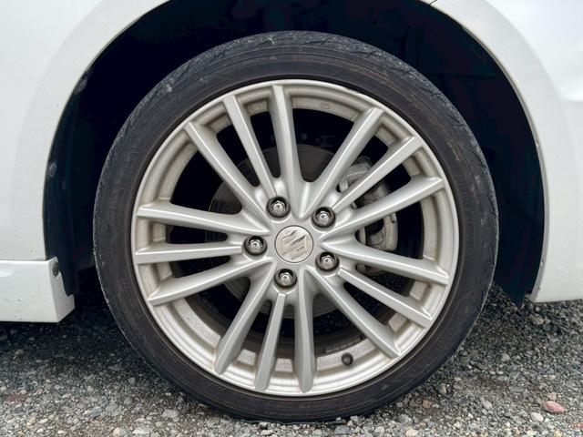 スイフトスポーツ ベースグレード スマートキー HIDヘッドライト クルーズコントロール 純正17インチアルミ ETC(17枚目)