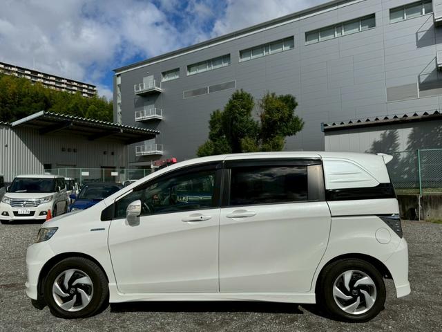 フリードスパイクハイブリッド ジャストセレクション SDナビ フルセグTV リアカメラ スマートキー HIDヘッドライト 両側パワスラ Bluetooth クルコン 純正15インチ鉄 ETC(7枚目)