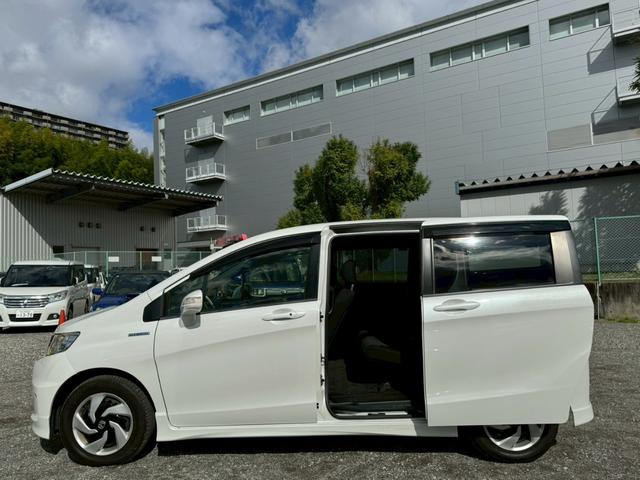 フリードスパイクハイブリッド ジャストセレクション SDナビ フルセグTV リアカメラ スマートキー HIDヘッドライト 両側パワスラ Bluetooth クルコン 純正15インチ鉄 ETC(9枚目)