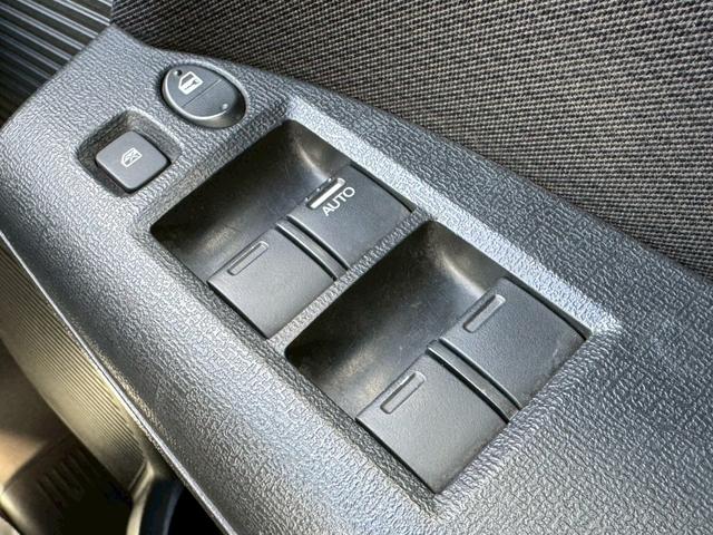 フリードスパイクハイブリッド ジャストセレクション SDナビ フルセグTV リアカメラ スマートキー HIDヘッドライト 両側パワスラ Bluetooth クルコン 純正15インチ鉄 ETC(30枚目)