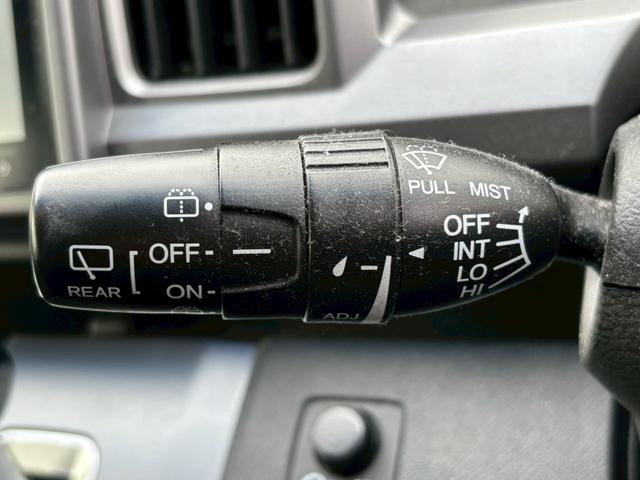 ステップワゴンスパーダ Z メモリーナビ フルセグTV リアカメラ フリップダウンモニター HIDヘッドライト 両側パワスラ Bluetooth クルコン 純正16インチアルミ ETC(26枚目)