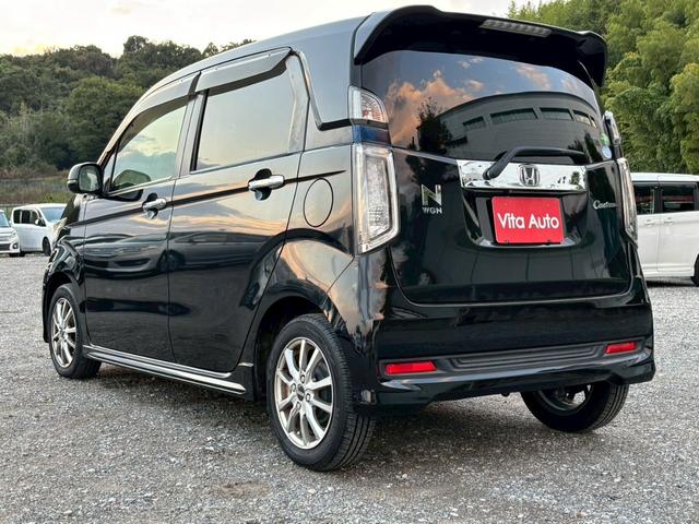 ★画像や動画を見ただけでお車の検討を進める事に抵抗がある方でも気軽に利用できるオンライン商談ならお車の検討はもちろん営業担当や店舗の様子も生中継でご覧いただけますので安心してお車をご検討頂けます。