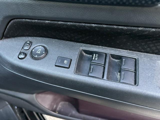 ☆当店は、１１時〜１６時までの間、お客様のご来店が多く、店内が非常に混み合っており、突然のご来店になりますと、充分なご接客が出来ない場合がございます。事前に０７２−３６５−８５５８までご予約下さい！