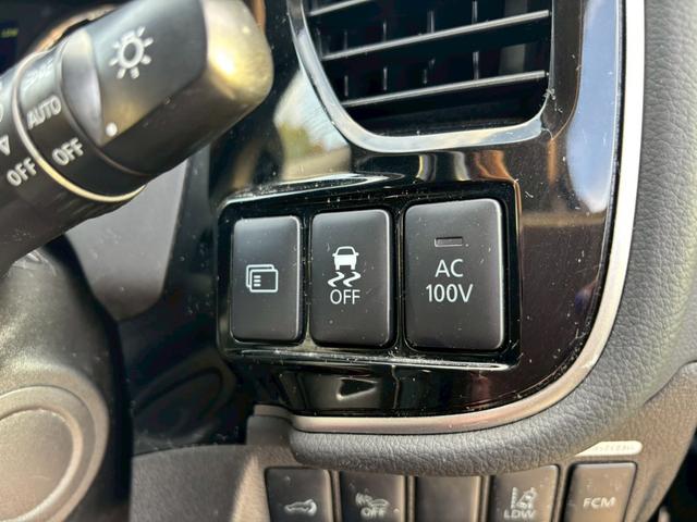 アウトランダーPHEV Gプレミアムパッケージ 4WD SDナビ フルセグTV リアカメラ スマートキー HIDヘッドライト 衝突軽減ブレーキ 革シート Bluetooth ACC 純正18インチアルミ ETC(35枚目)