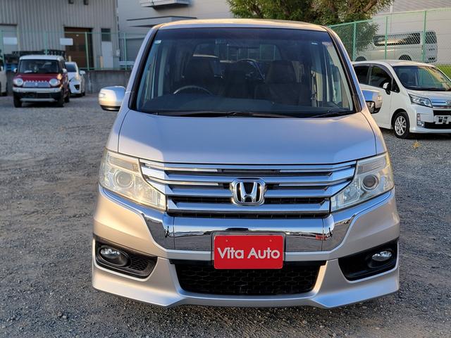 ステップワゴンスパーダ Ｚ　メモリーナビ　フルセグＴＶ　リアカメラ　フリップダウンモニター　スマートキー　両側パワスラ　前後ドラレコ　純正１６インチアルミ　ＥＴＣ（4枚目）