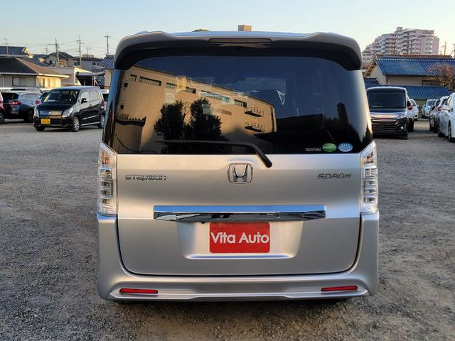 ステップワゴンスパーダ Ｚ　メモリーナビ　フルセグＴＶ　リアカメラ　フリップダウンモニター　スマートキー　両側パワスラ　前後ドラレコ　純正１６インチアルミ　ＥＴＣ（10枚目）