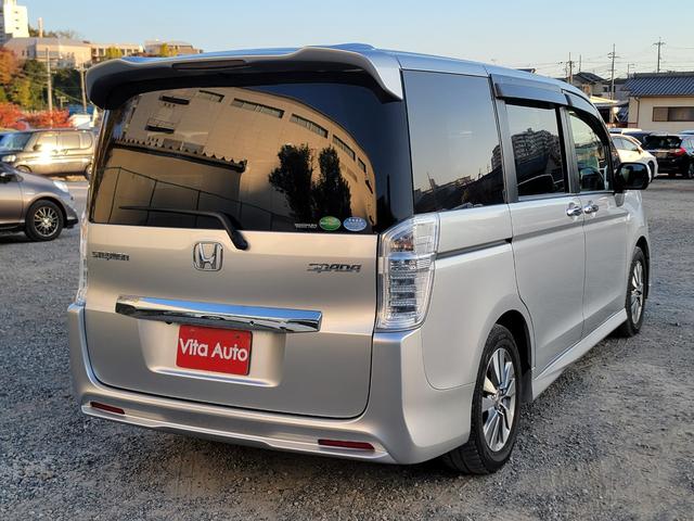 ステップワゴンスパーダ Ｚ　メモリーナビ　フルセグＴＶ　リアカメラ　フリップダウンモニター　スマートキー　両側パワスラ　前後ドラレコ　純正１６インチアルミ　ＥＴＣ（12枚目）