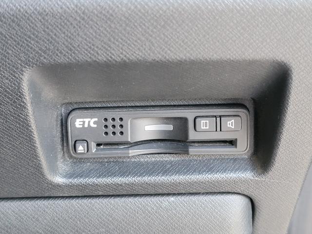 ステップワゴンスパーダ Ｚ　メモリーナビ　フルセグＴＶ　リアカメラ　フリップダウンモニター　スマートキー　両側パワスラ　前後ドラレコ　純正１６インチアルミ　ＥＴＣ（21枚目）