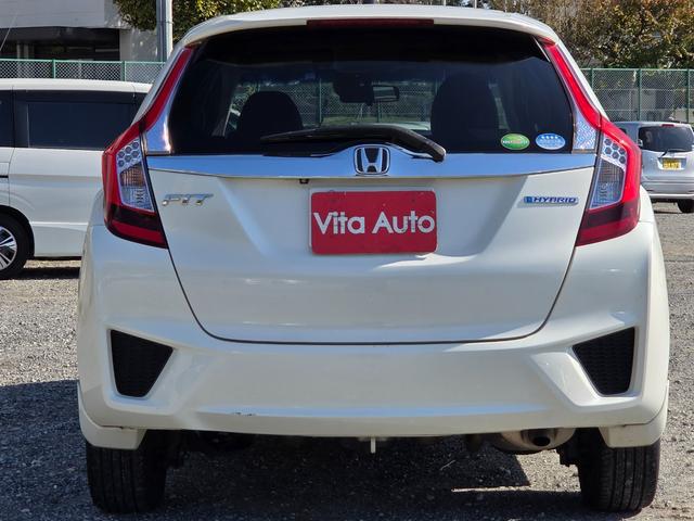 フィットハイブリッド Lパッケージ 4WD HDDナビ フルセグTV リアカメラ スマートキー LEDヘッドライト 衝突軽減ブレーキ 前ドラレコ Bluetooth クルコン 純正15インチ鉄 ETC(9枚目)