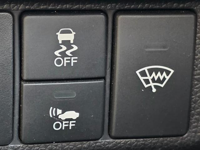 フィットハイブリッド Lパッケージ 4WD HDDナビ フルセグTV リアカメラ スマートキー LEDヘッドライト 衝突軽減ブレーキ 前ドラレコ Bluetooth クルコン 純正15インチ鉄 ETC(30枚目)