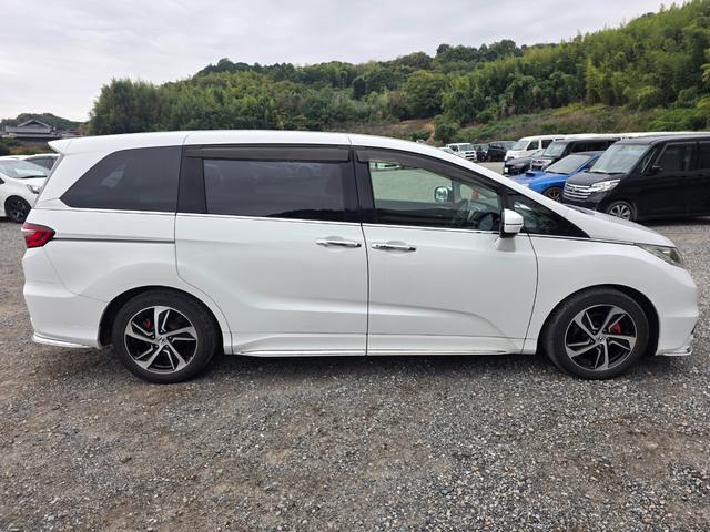 オデッセイ アブソルート メモリーナビ フルセグTV 全方位カメラ フリップダウンモニター スマートキー LEDヘッドライト 衝突軽減ブレーキ 両側パワスラ Bluetooth クルコン 純正17インチアルミ ETC(13枚目)