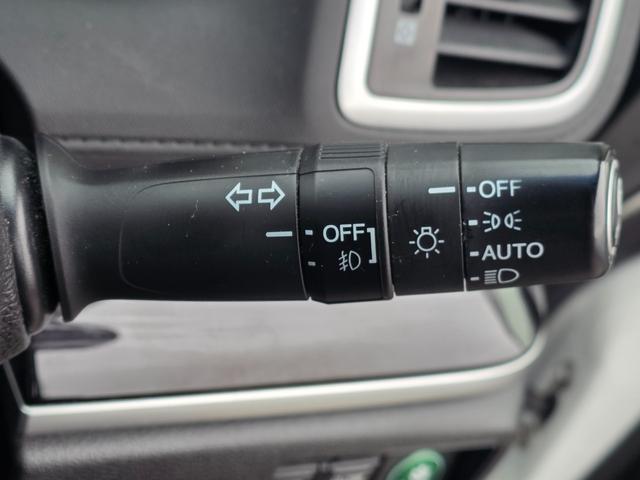 オデッセイ アブソルート メモリーナビ フルセグTV 全方位カメラ フリップダウンモニター スマートキー LEDヘッドライト 衝突軽減ブレーキ 両側パワスラ Bluetooth クルコン 純正17インチアルミ ETC(25枚目)