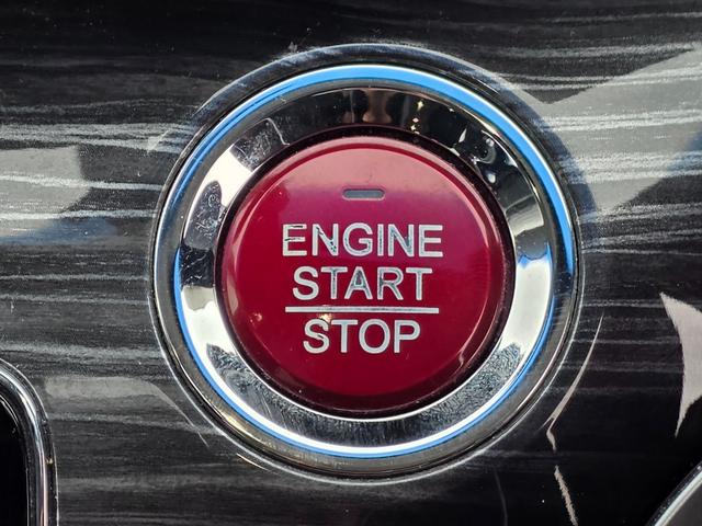 オデッセイ アブソルート メモリーナビ フルセグTV 全方位カメラ フリップダウンモニター スマートキー LEDヘッドライト 衝突軽減ブレーキ 両側パワスラ Bluetooth クルコン 純正17インチアルミ ETC(30枚目)