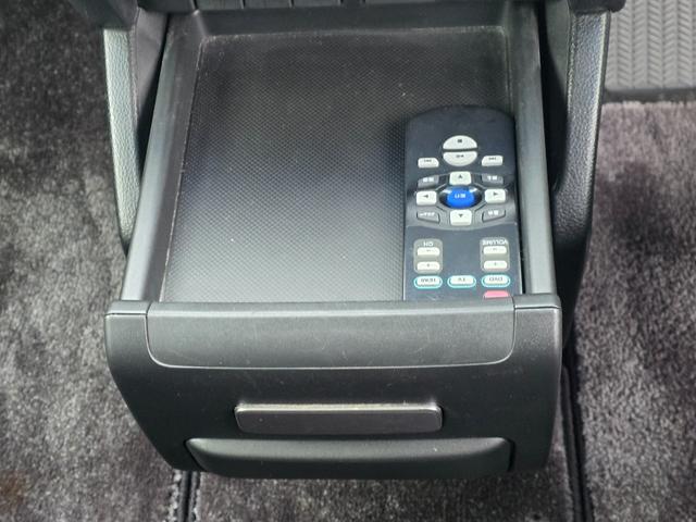 オデッセイ アブソルート メモリーナビ フルセグTV 全方位カメラ フリップダウンモニター スマートキー LEDヘッドライト 衝突軽減ブレーキ 両側パワスラ Bluetooth クルコン 純正17インチアルミ ETC(36枚目)