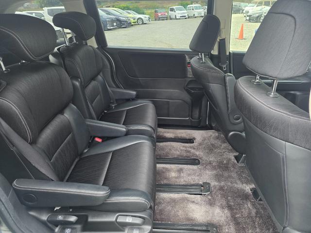 オデッセイ アブソルート メモリーナビ フルセグTV 全方位カメラ フリップダウンモニター スマートキー LEDヘッドライト 衝突軽減ブレーキ 両側パワスラ Bluetooth クルコン 純正17インチアルミ ETC(43枚目)