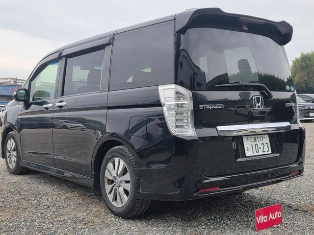 ステップワゴンスパーダ Z メモリーナビ フルセグTV リアカメラ HIDヘッドライト 両側パワスラ Bluetooth 純正16インチアルミ ETC(7枚目)