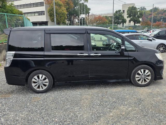 ステップワゴンスパーダ Z メモリーナビ フルセグTV リアカメラ HIDヘッドライト 両側パワスラ Bluetooth 純正16インチアルミ ETC(15枚目)