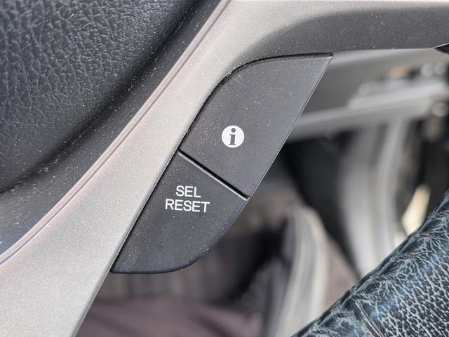 ステップワゴンスパーダ Z メモリーナビ フルセグTV リアカメラ HIDヘッドライト 両側パワスラ Bluetooth 純正16インチアルミ ETC(26枚目)