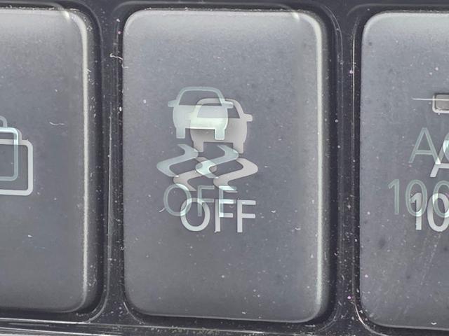 アウトランダーPHEV Gナビパッケージ 4WD SDナビ フルセグTV リアカメラ スマートキー HIDヘッドライト 衝突軽減ブレーキ 前ドラレコ シートヒーター Bluetooth ACC 純正18インチアルミ ETC(25枚目)