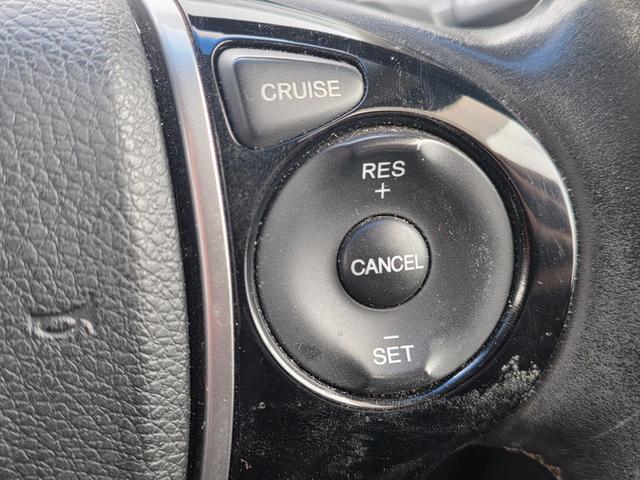 オデッセイ アブソルート メモリーナビ フルセグTV リアカメラ スマートキー LEDヘッドライト 衝突軽減ブレーキ 両側パワスラ 前ドラレコ Bluetooth クルコン 純正17インチアルミ ETC(26枚目)