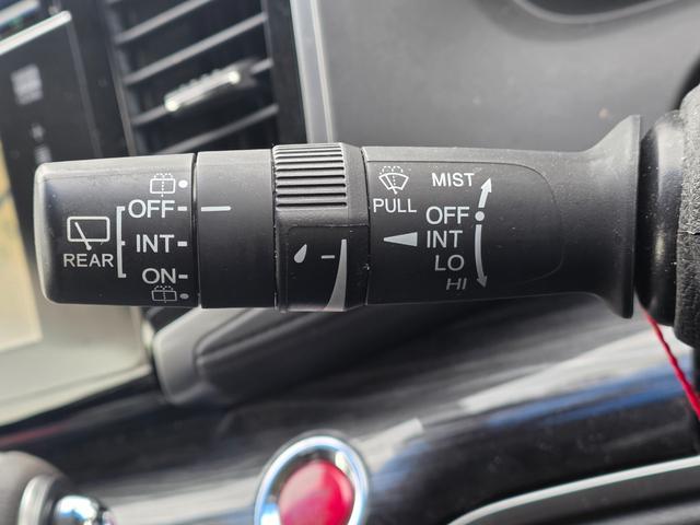 オデッセイ アブソルート メモリーナビ フルセグTV リアカメラ スマートキー LEDヘッドライト 衝突軽減ブレーキ 両側パワスラ 前ドラレコ Bluetooth クルコン 純正17インチアルミ ETC(27枚目)