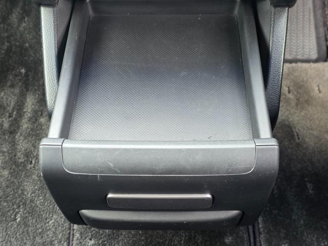 オデッセイ アブソルート メモリーナビ フルセグTV リアカメラ スマートキー LEDヘッドライト 衝突軽減ブレーキ 両側パワスラ 前ドラレコ Bluetooth クルコン 純正17インチアルミ ETC(37枚目)